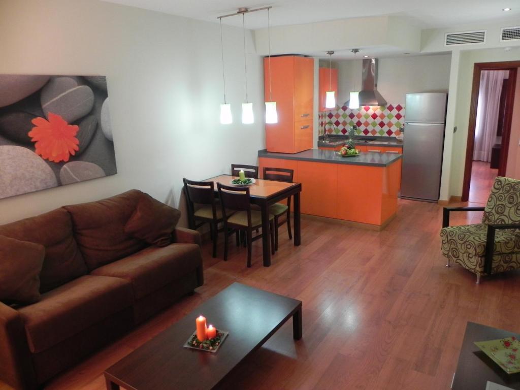 Apartamentos Turísticos Las Nieves Granada Quarto foto